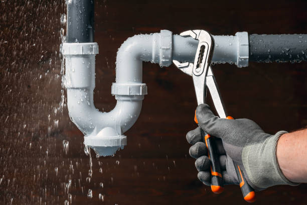 Professional Gas Line Repair technician working in Rockdale, TX